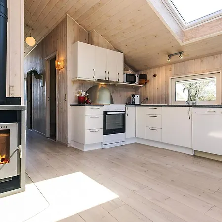 4 Star In * Løkken
